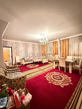 Satılır 4 otaqlı köhnə tikili 120 m²