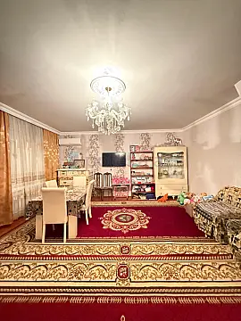 Satılır 4 otaqlı köhnə tikili 120 m²