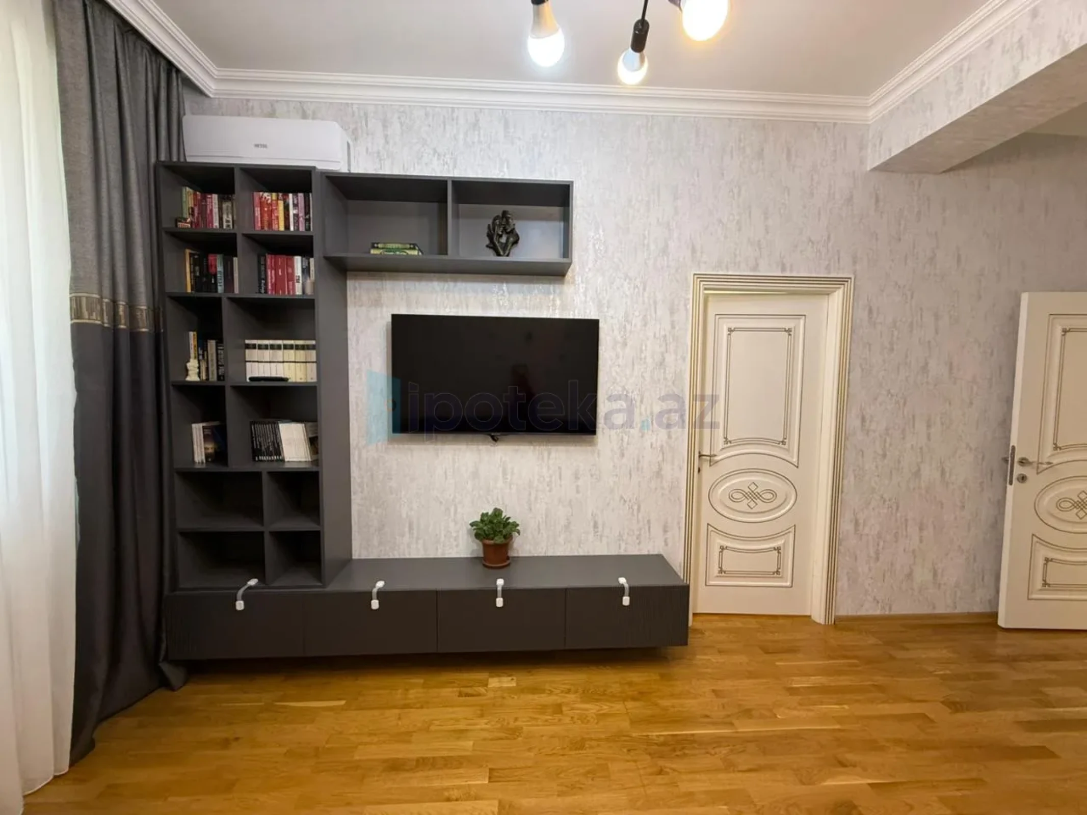 Satılır 3 otaqlı yeni tikili 77 m²