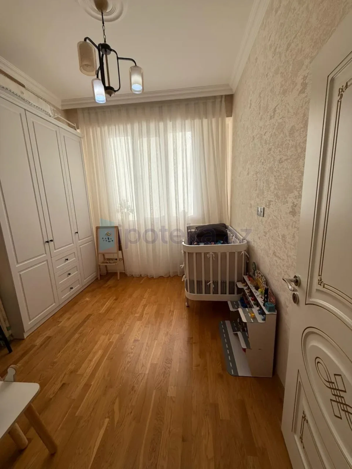 Satılır 3 otaqlı yeni tikili 77 m²