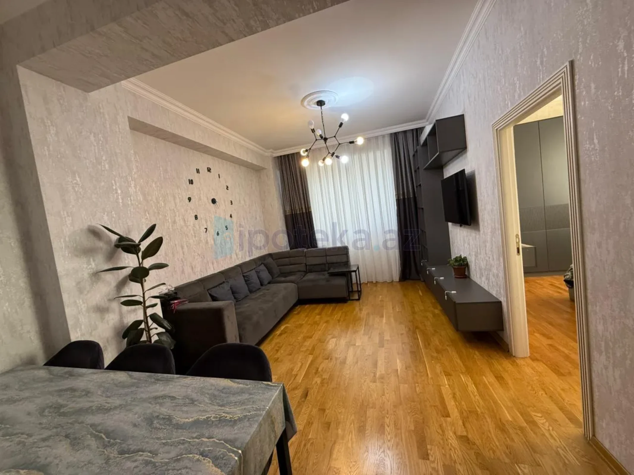 Satılır 3 otaqlı yeni tikili 77 m²