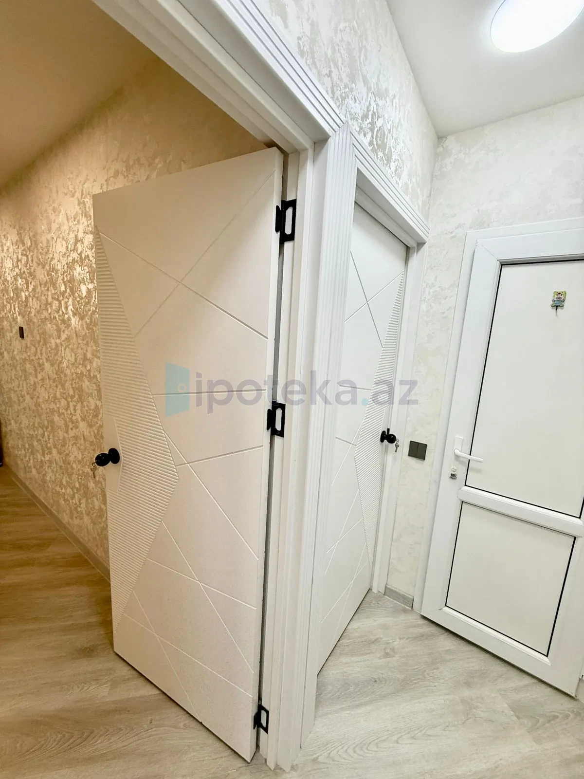 Satılır 2 otaqlı köhnə tikili 40 m²