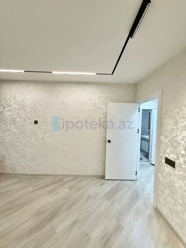 Satılır 2 otaqlı köhnə tikili 40 m²