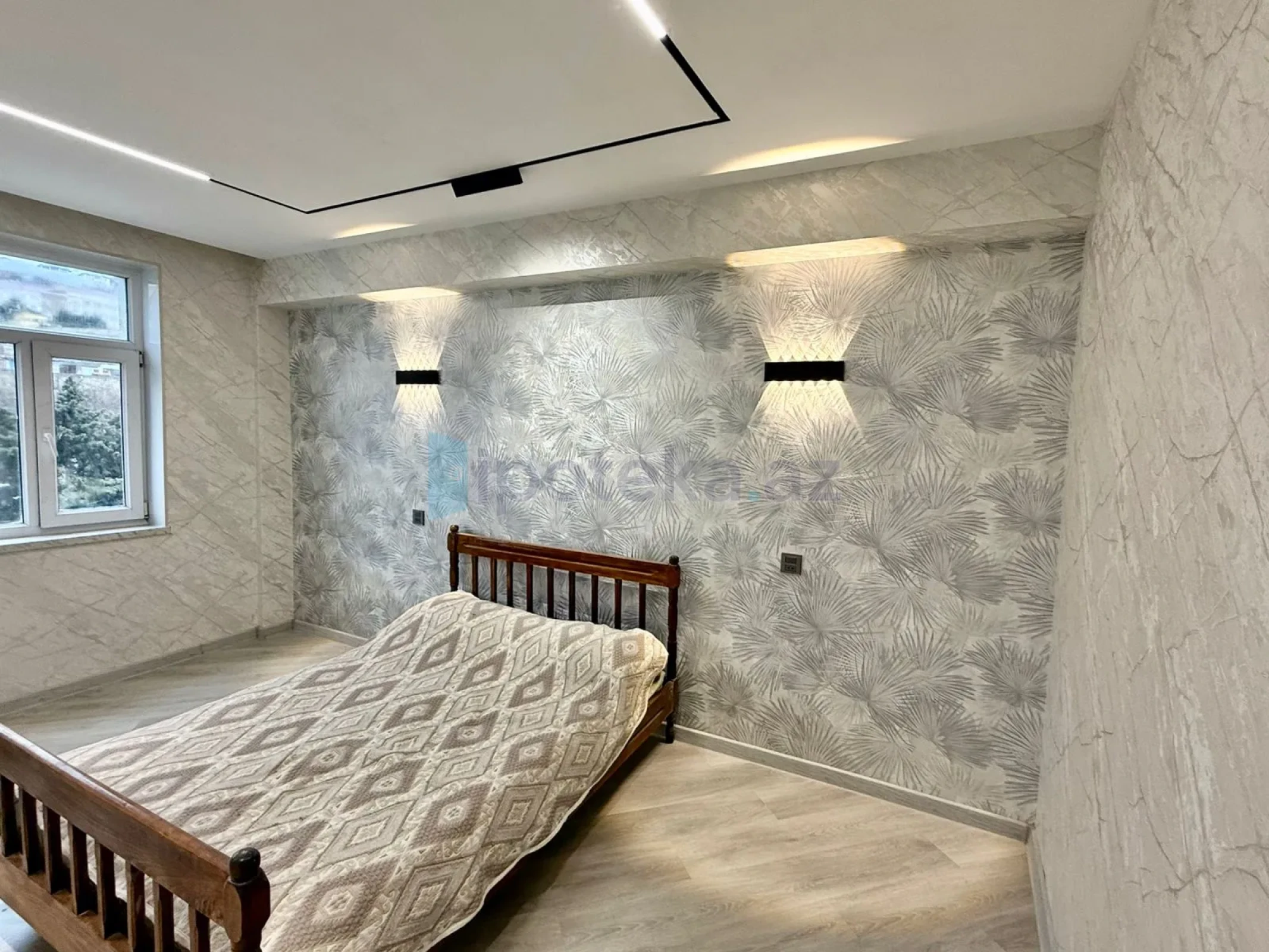 Satılır 2 otaqlı köhnə tikili 40 m²