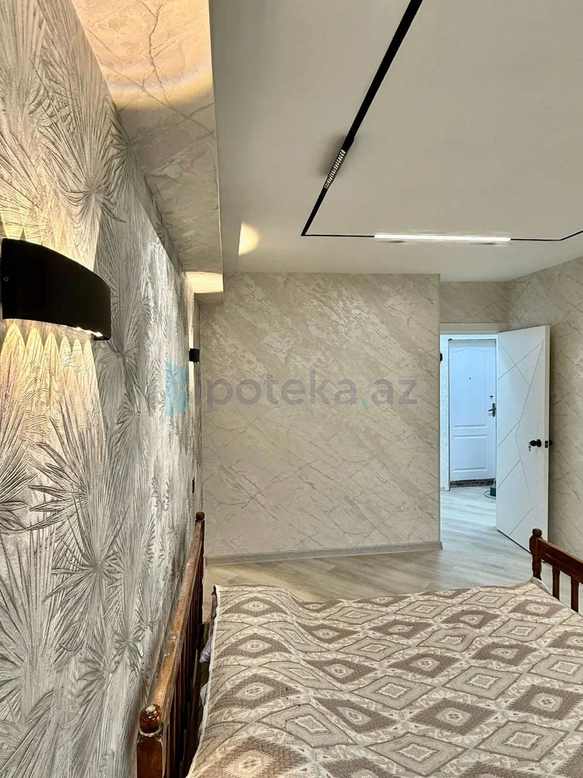 Satılır 2 otaqlı köhnə tikili 40 m²