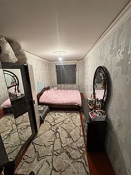 Satılır 2 otaqlı köhnə tikili 50 m²