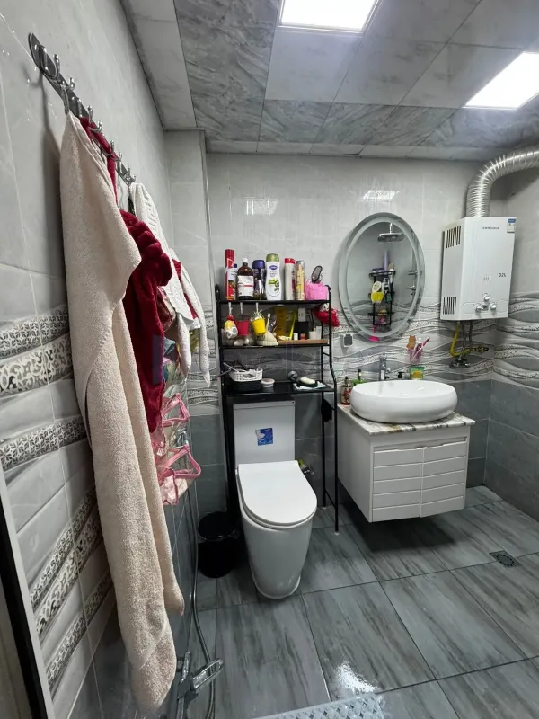 Satılır 2 otaqlı köhnə tikili 50 m²