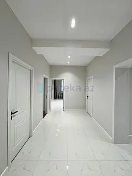 Satılır 4 otaqlı yeni tikili 175 m²