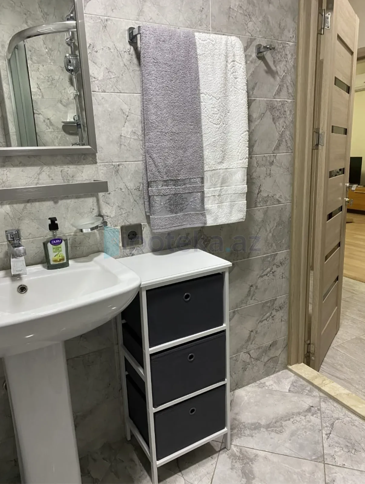 Satılır 2 otaqlı yeni tikili 80 m²