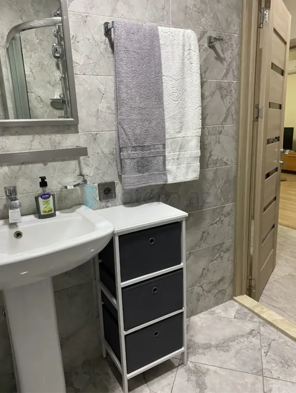 Satılır 2 otaqlı yeni tikili 80 m²