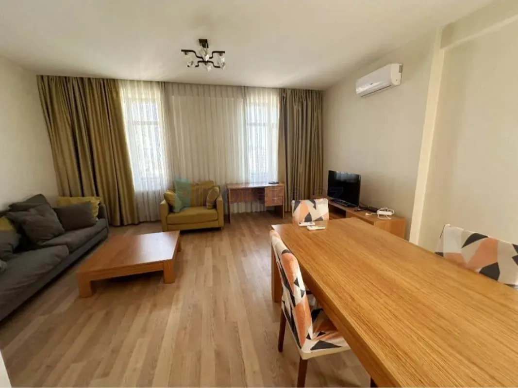 Satılır 2 otaqlı yeni tikili 80 m²