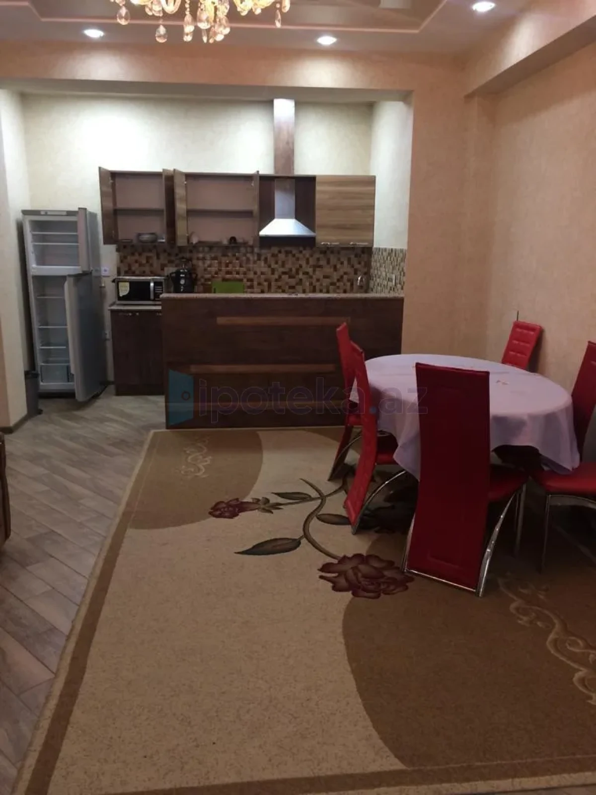 Satılır 3 otaqlı yeni tikili 90 m²