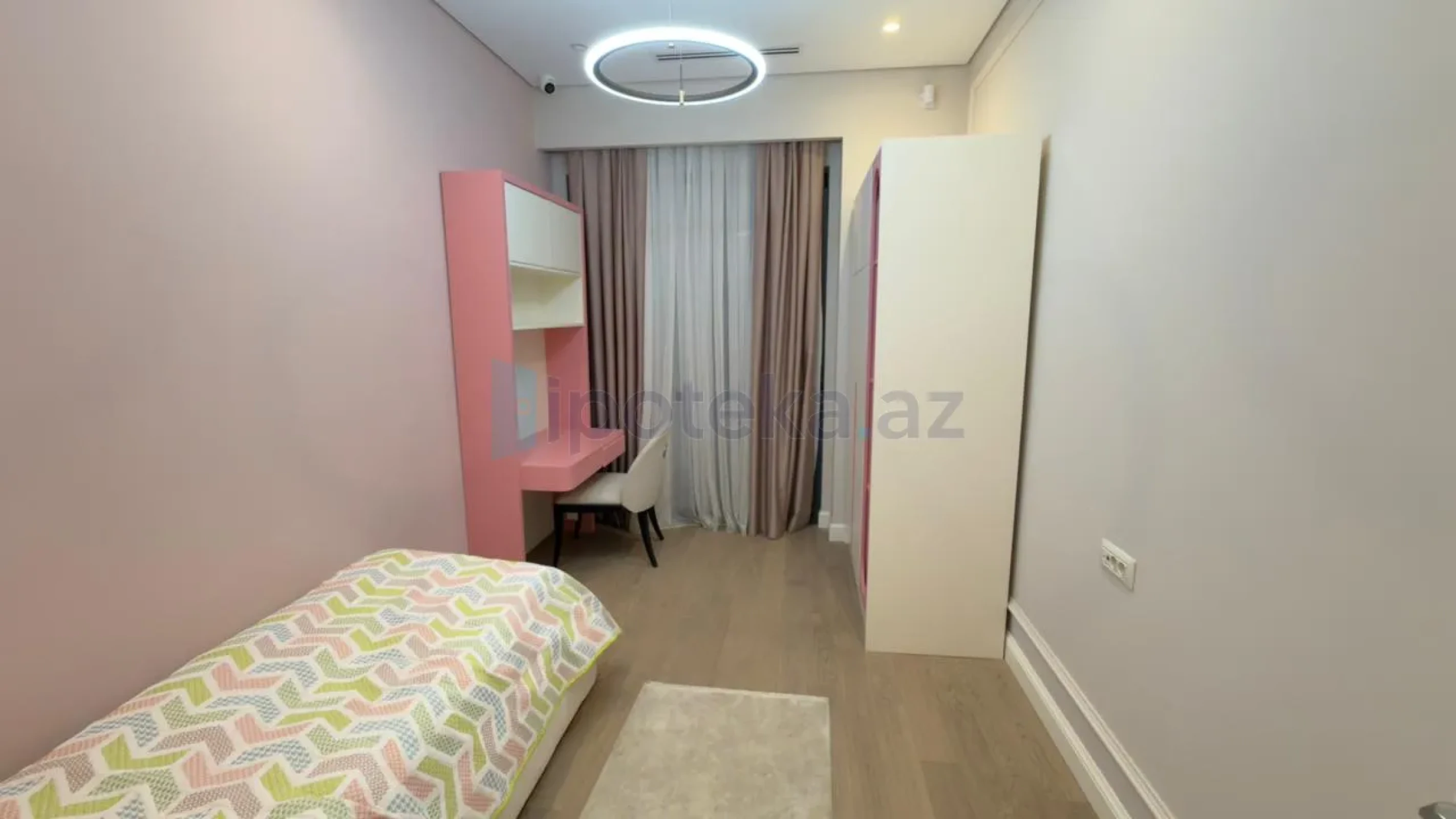 Satılır 4 otaqlı yeni tikili 128 m²