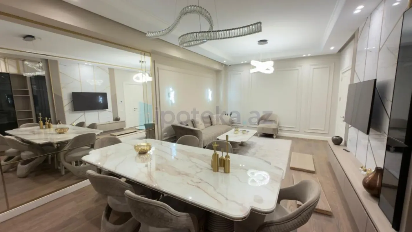 Satılır 4 otaqlı yeni tikili 128 m²