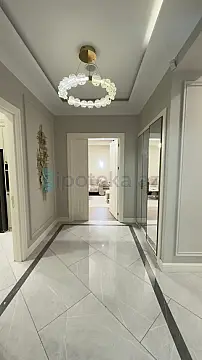Satılır 4 otaqlı yeni tikili 128 m²