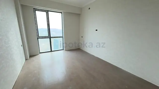 Satılır 3 otaqlı yeni tikili 71 m²