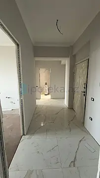 Satılır 2 otaqlı yeni tikili 73 m²