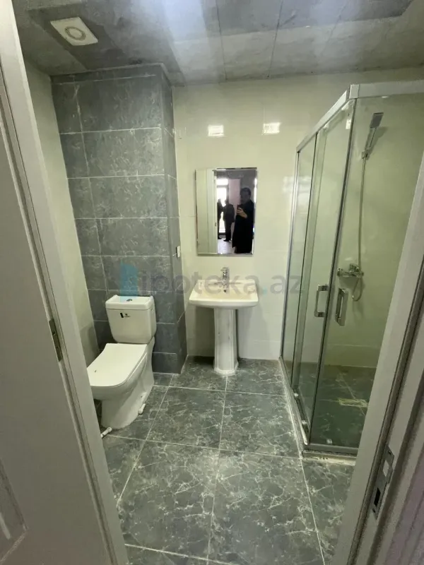 Satılır 2 otaqlı yeni tikili 76 m²