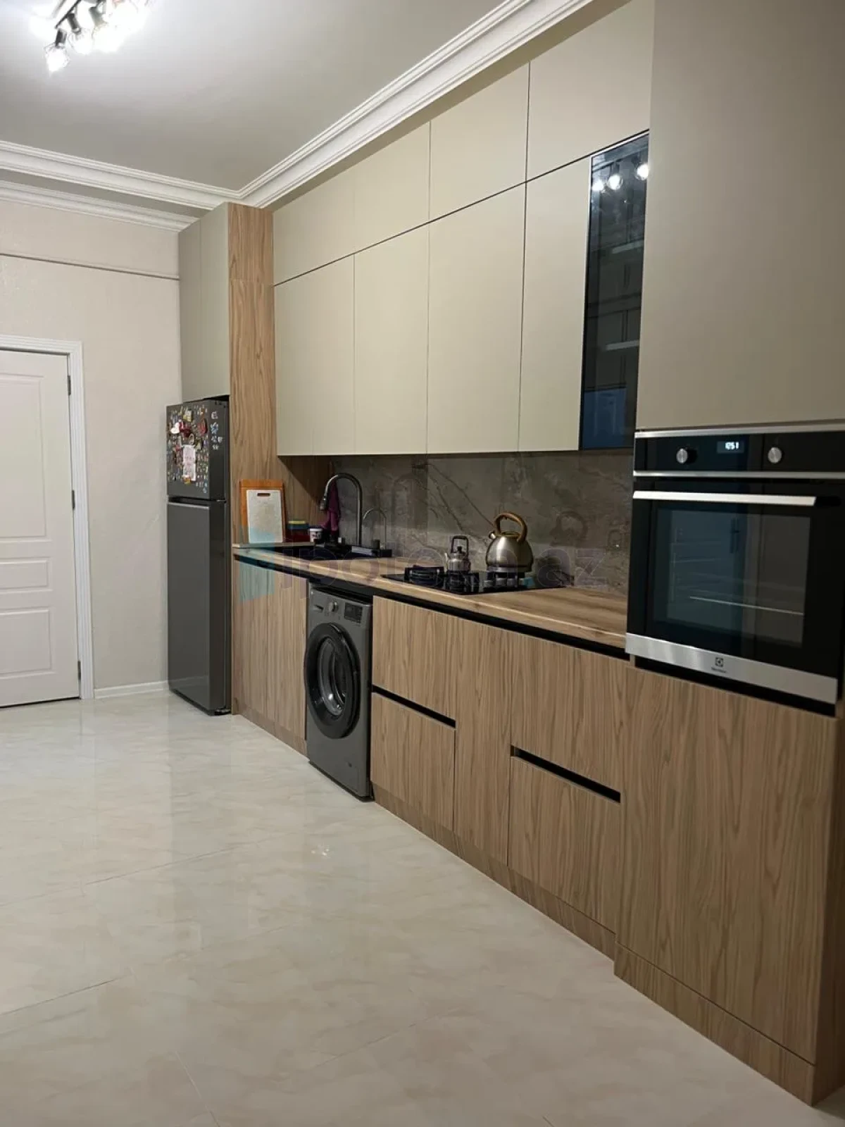 Satılır 2 otaqlı yeni tikili 81 m²