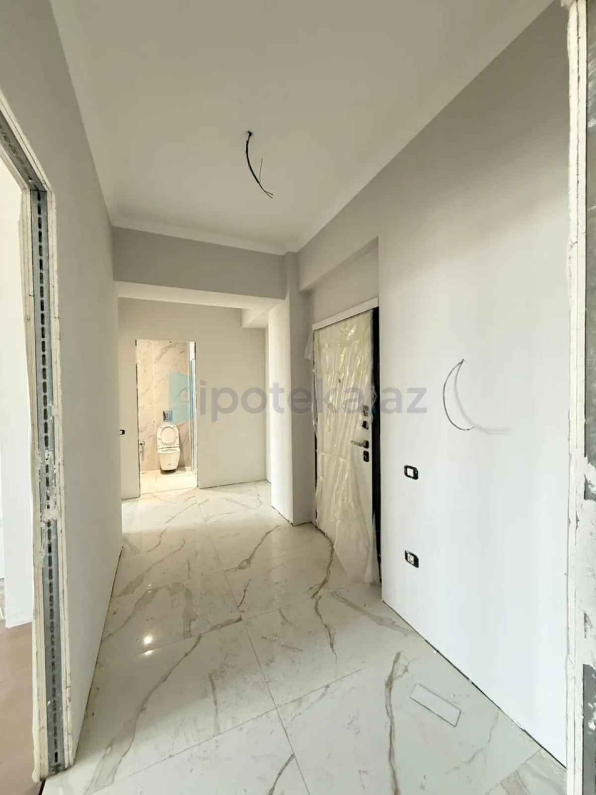 Satılır 2 otaqlı yeni tikili 72.56 m²