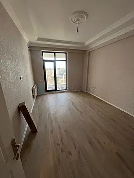 Satılır 3 otaqlı yeni tikili 95 m²