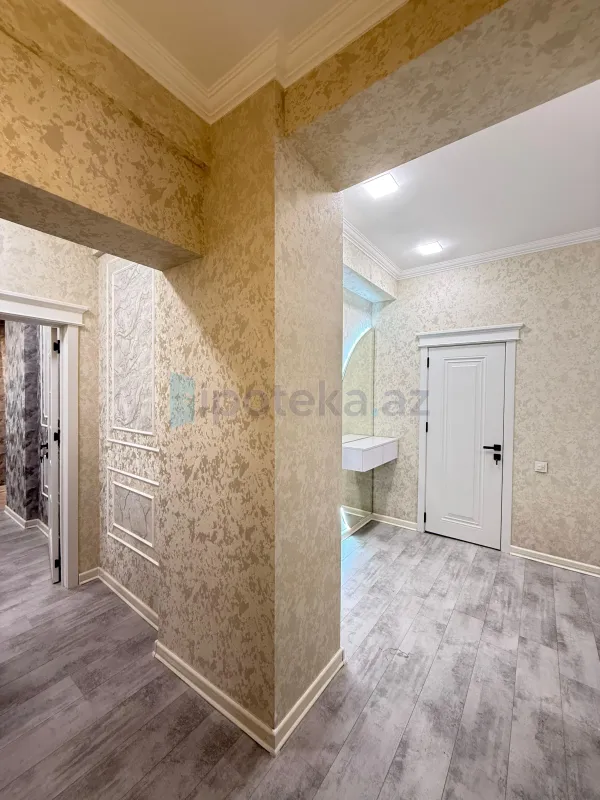 Satılır 2 otaqlı yeni tikili 75 m²