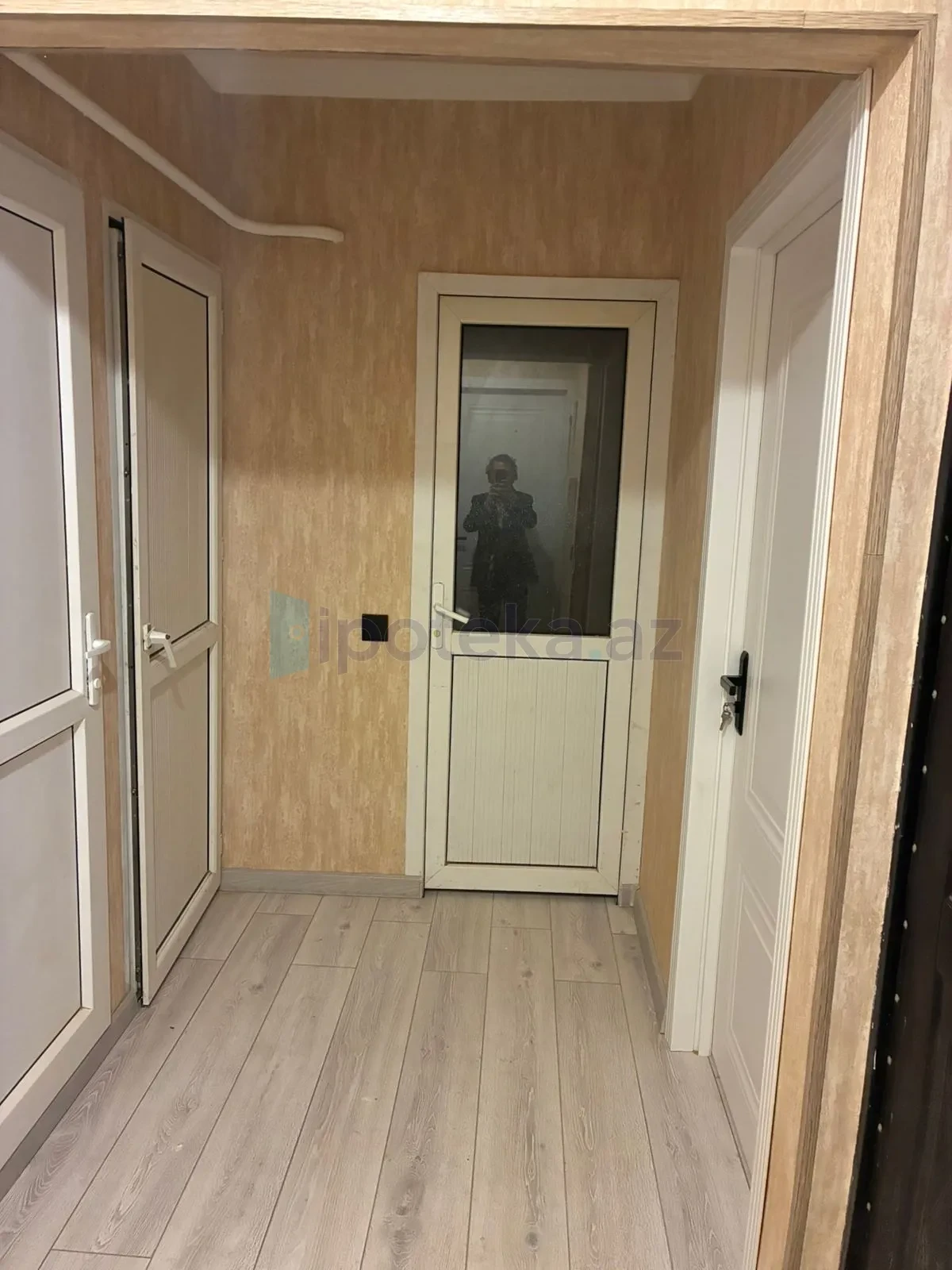 Satılır 2 otaqlı köhnə tikili 48 m²