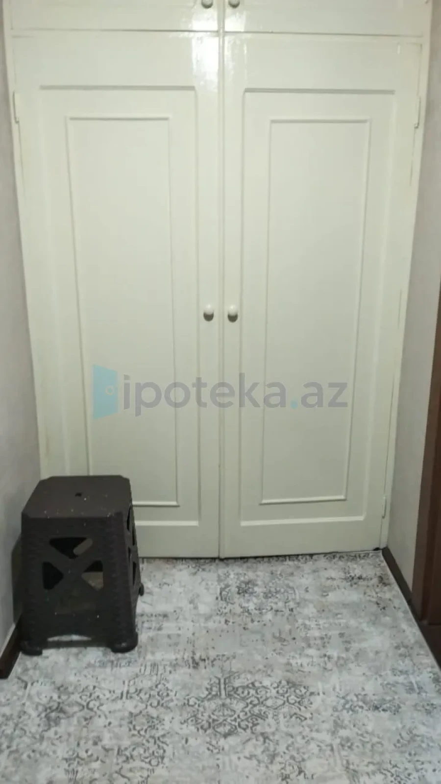 Satılır 2 otaqlı köhnə tikili 60 m²