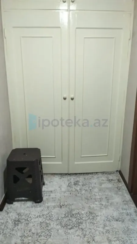 Satılır 2 otaqlı köhnə tikili 60 m²