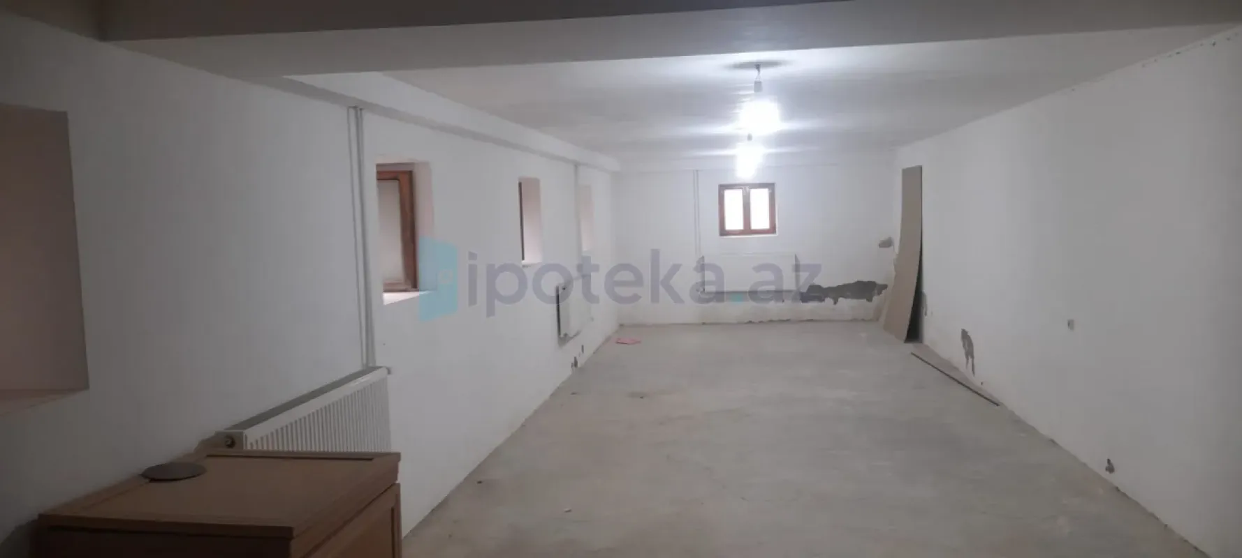 Satılır 5 otaqlı mənzil 320 m²