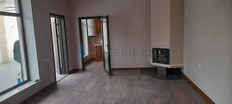 Satılır 5 otaqlı mənzil 320 m²
