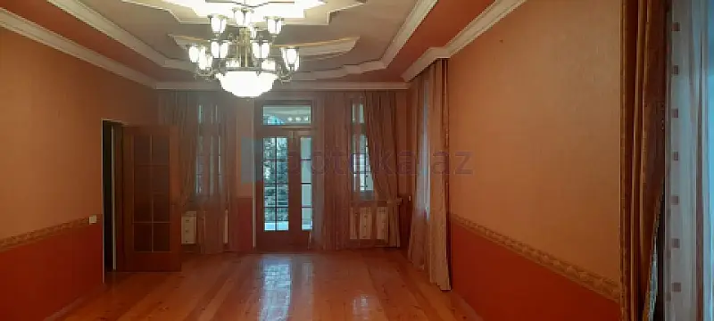 Satılır 5 otaqlı mənzil 320 m² — Bakı, Şüvəlan 5 otaq 320.00 m²