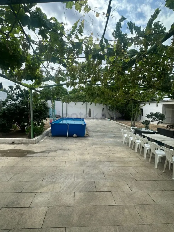 Satılır 6 otaqlı həyət evi 300 m²