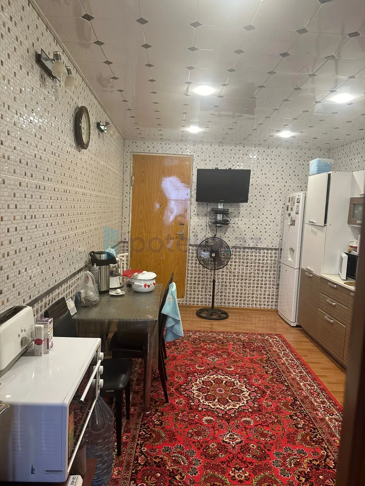 Satılır 6 otaqlı həyət evi 300 m²