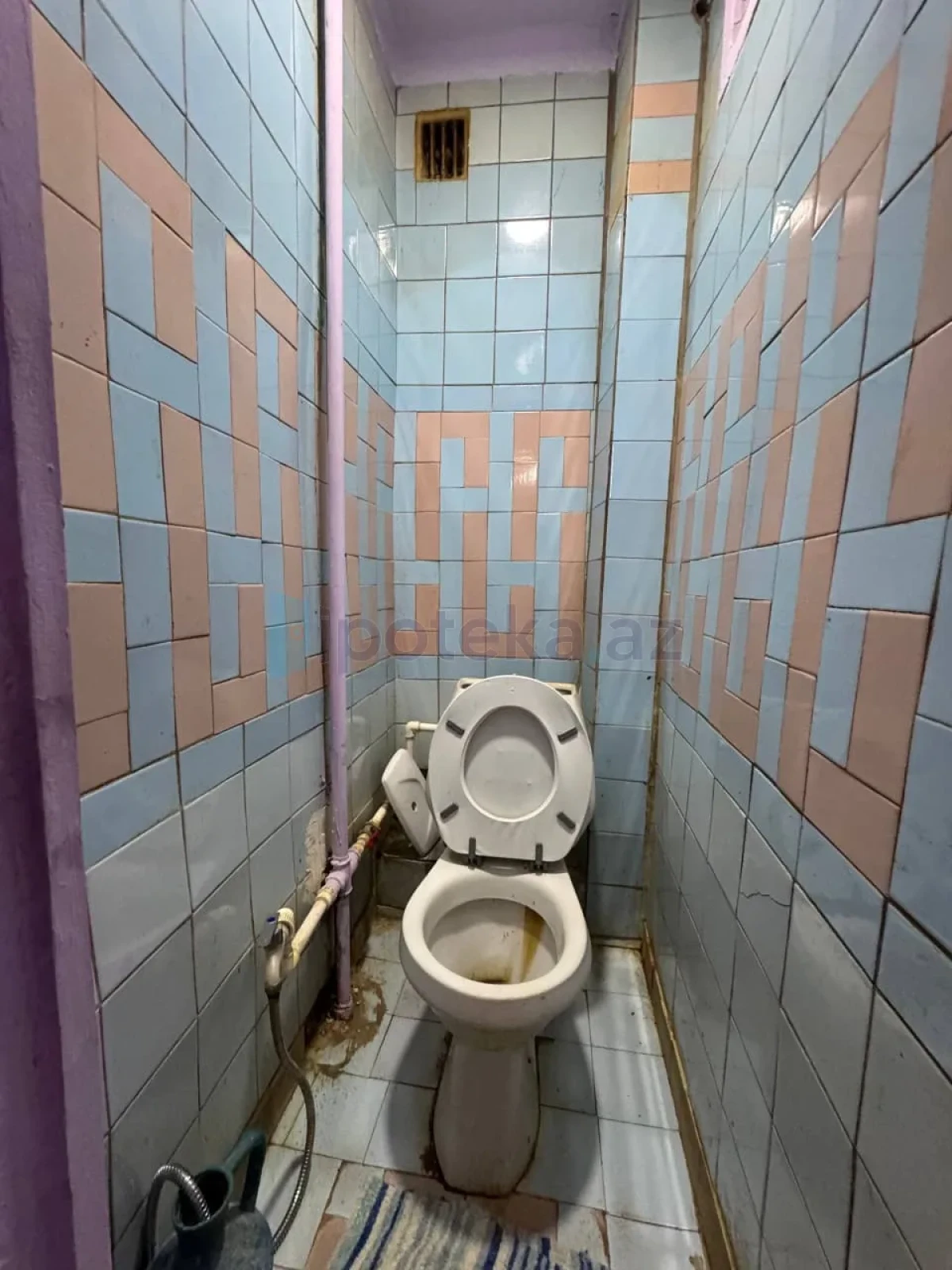 Satılır 3 otaqlı köhnə tikili 75 m²