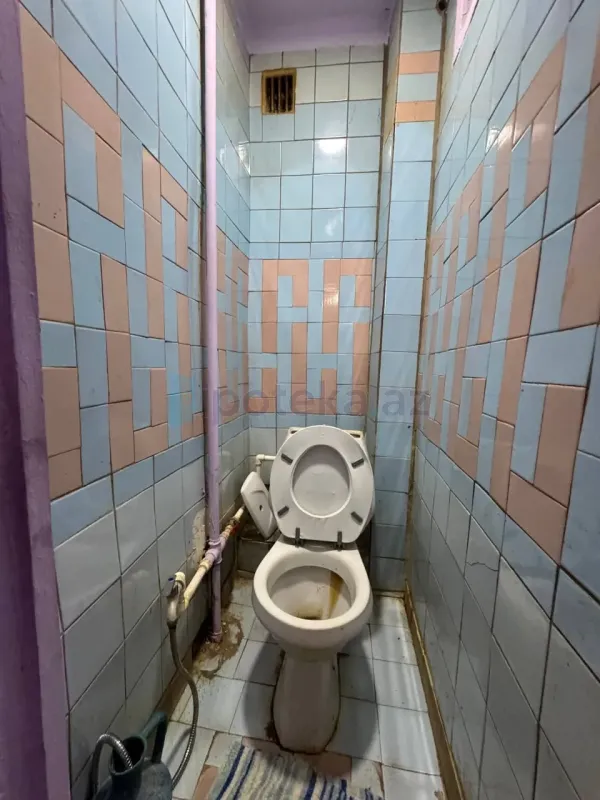 Satılır 3 otaqlı köhnə tikili 75 m²