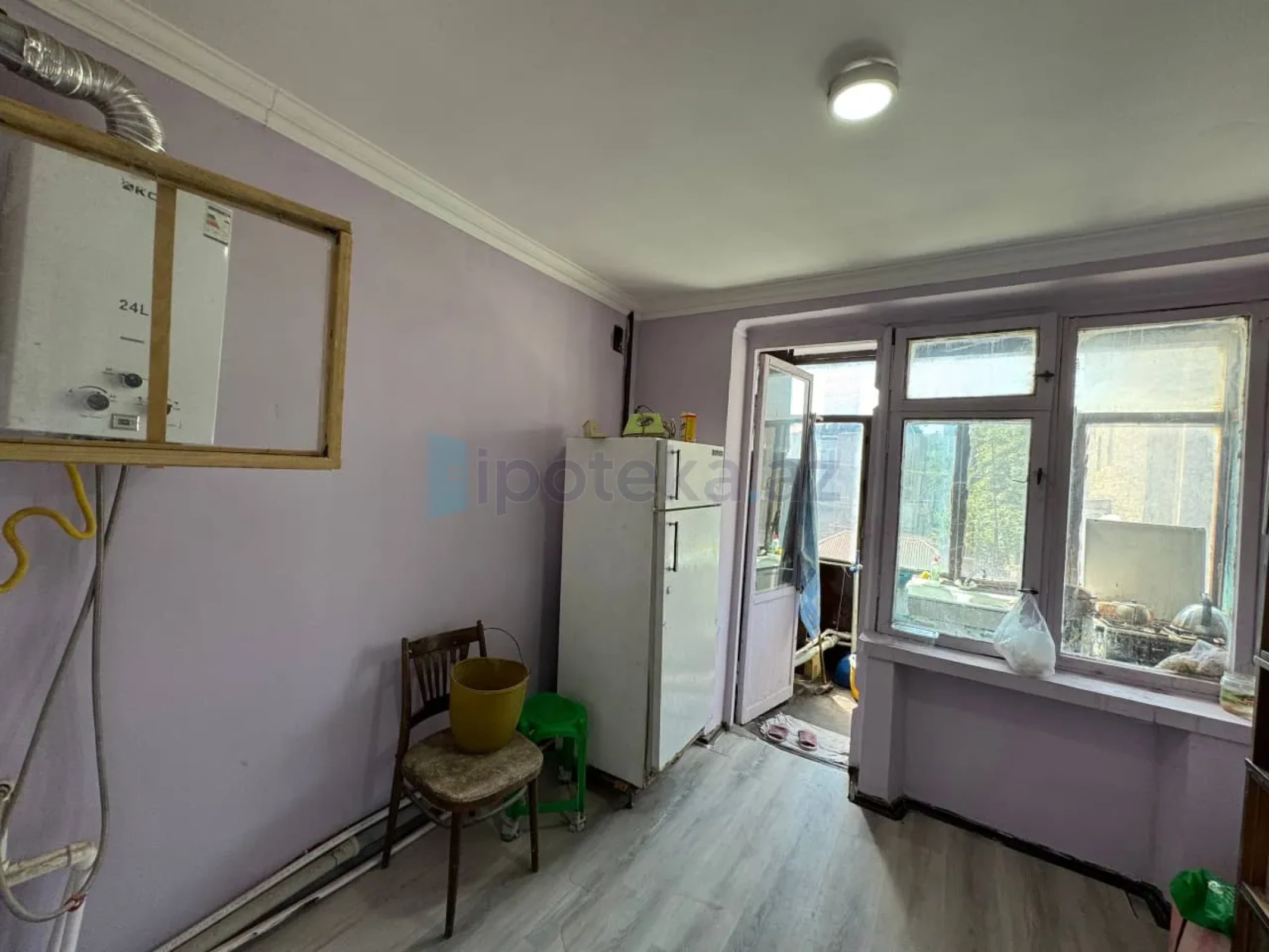 Satılır 3 otaqlı köhnə tikili 75 m²