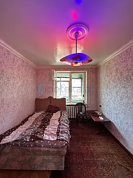 Satılır 3 otaqlı köhnə tikili 75 m²