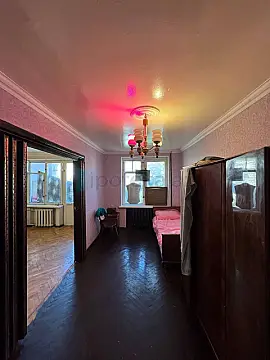 Satılır 3 otaqlı köhnə tikili 75 m²