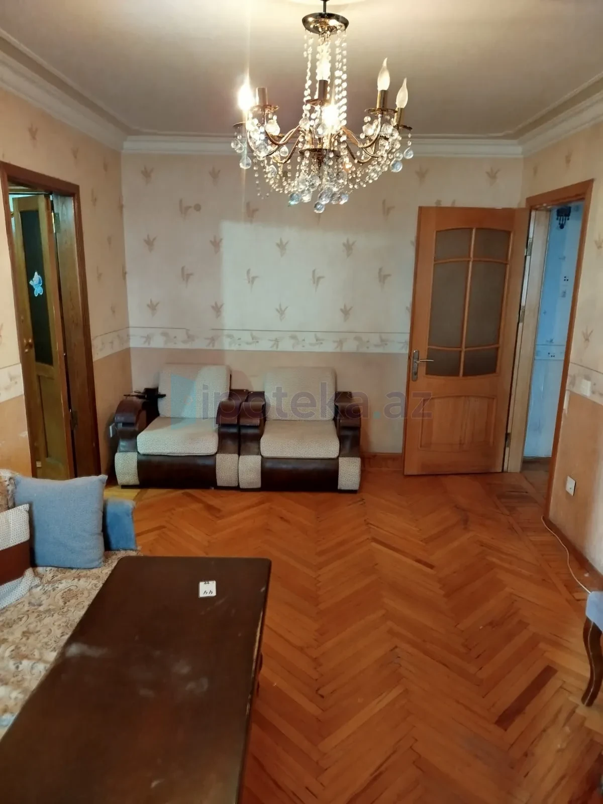 Satılır 2 otaqlı köhnə tikili 52 m²