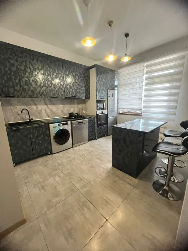 Satılır 3 otaqlı yeni tikili 90 m²