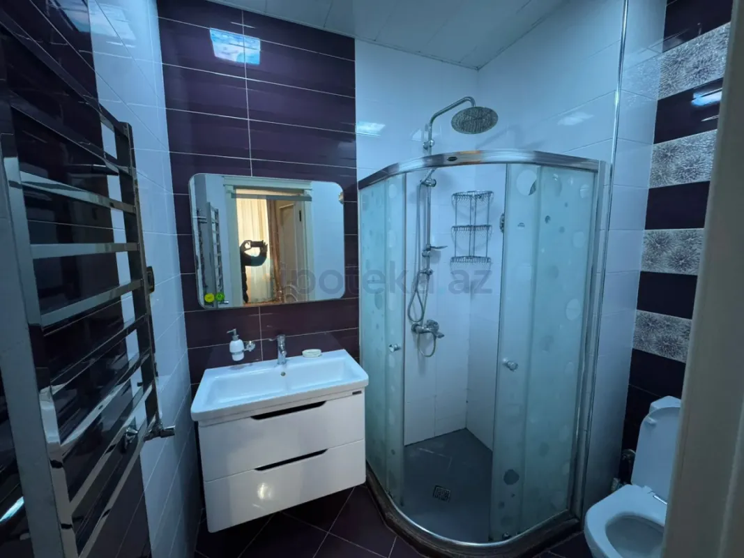 Satılır 3 otaqlı yeni tikili 150 m²