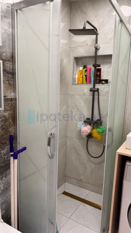 Satılır 3 otaqlı köhnə tikili 55 m²