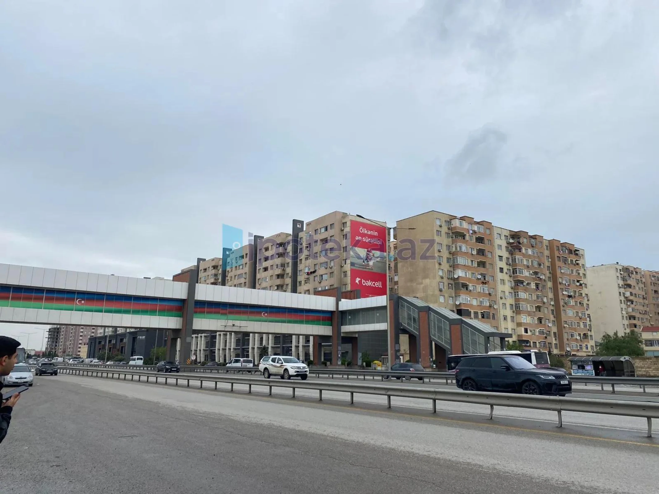 Satılır 2 otaqlı yeni tikili 70 m²