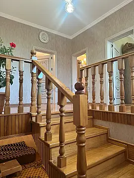 Satılır 5 otaqlı həyət evi 230 m²