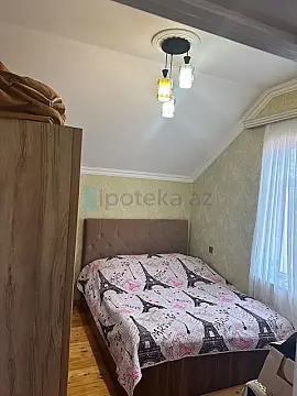 Satılır 5 otaqlı həyət evi 230 m²