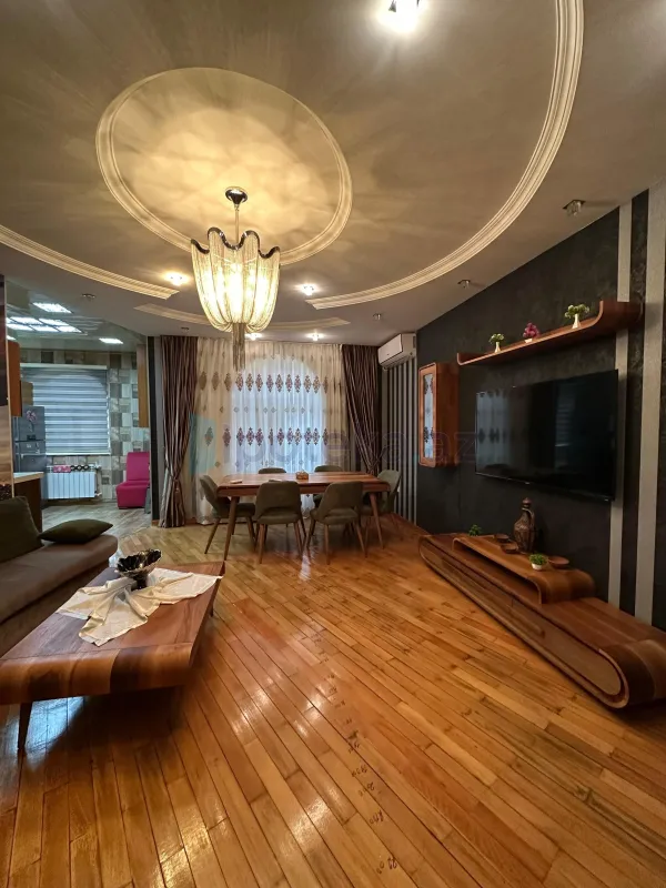 Satılır 3 otaqlı yeni tikili 100 m²