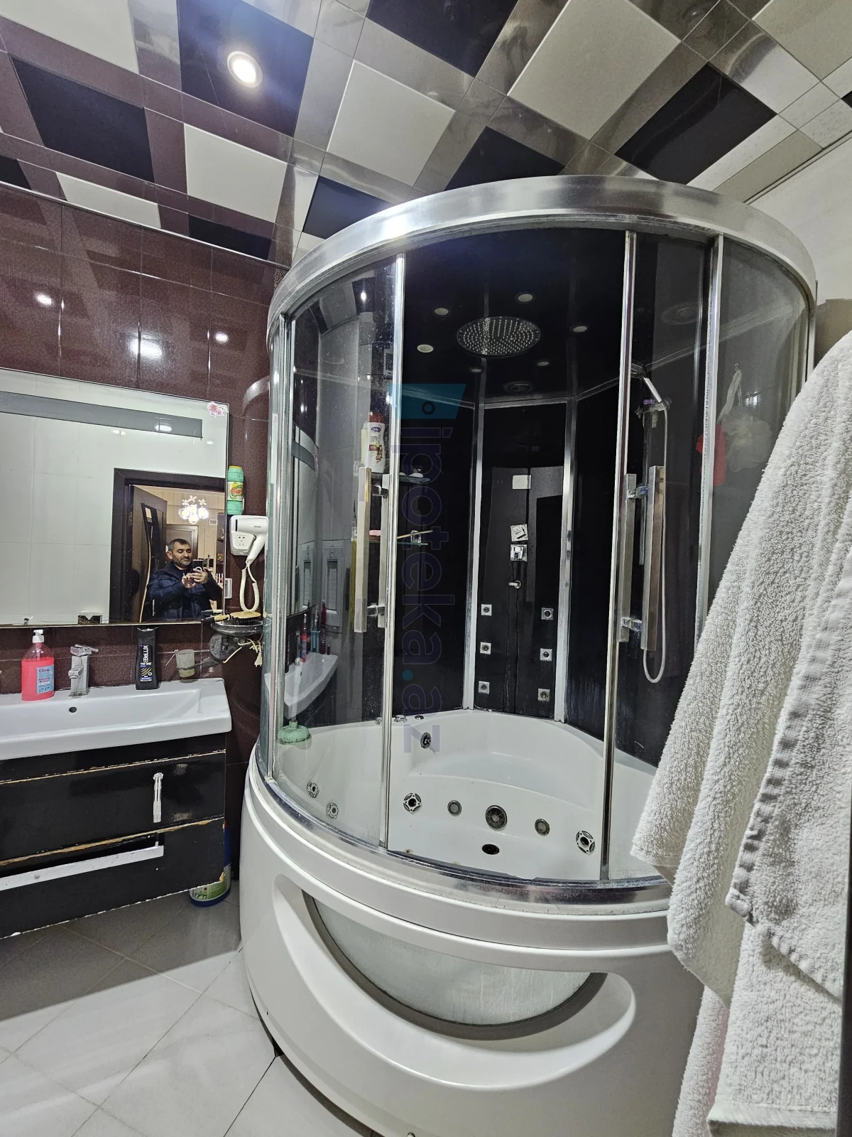 Satılır 3 otaqlı yeni tikili 120 m²