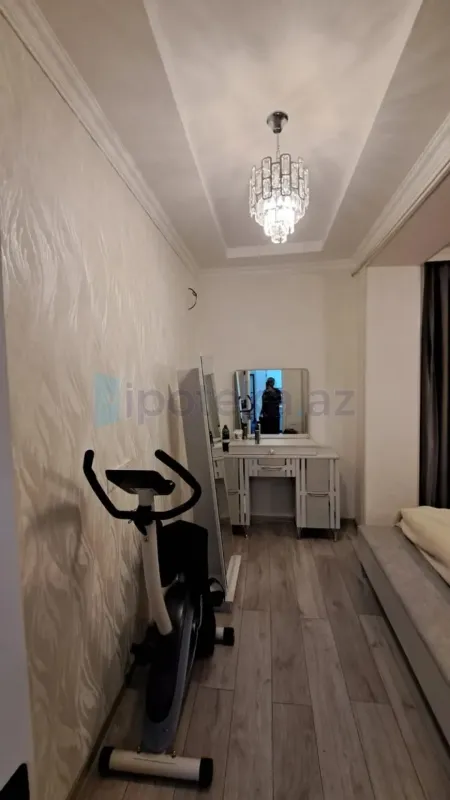 Satılır 3 otaqlı yeni tikili 75 m²