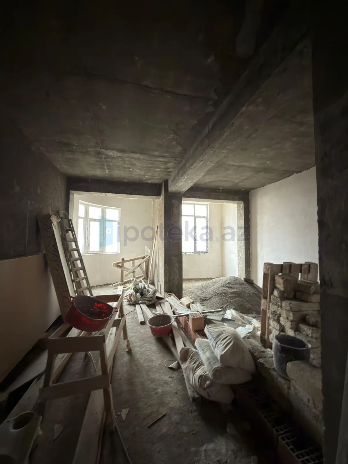 Satılır 3 otaqlı yeni tikili 135 m²